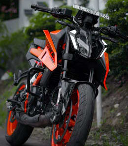 KTM 250 Duke 2025: Why It Still Dominates Urban Riding