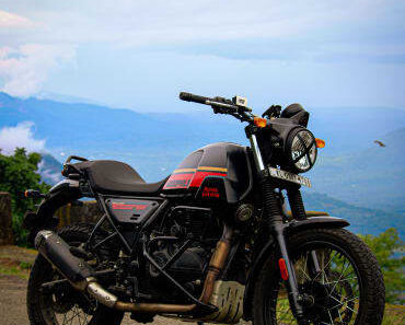 Royal Enfield Scram 411: Practical Review, Specs and Long-Term Limits