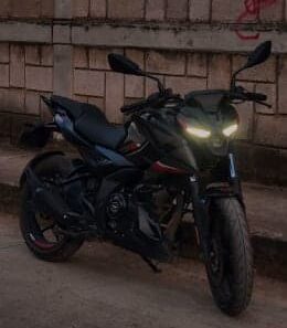 Bajaj Pulsar N250 Review: Real-World Strengths and Drawbacks